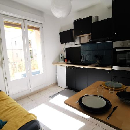 Meze, Charmant Petit Studio Proche Port Bagian luar foto